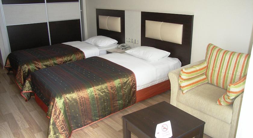 Royal Palace Kusadasi Hotel Exterior photo