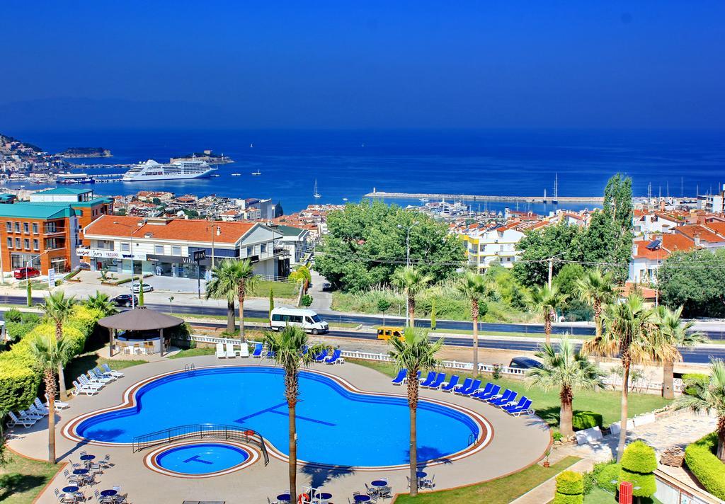 Royal Palace Kusadasi Hotel Exterior photo